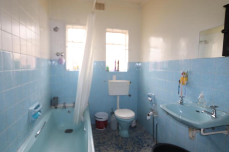 To Let 4 Bedroom Property for Rent in Gatesville Western Cape